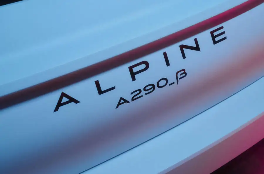 Alpine prepara hot hatch