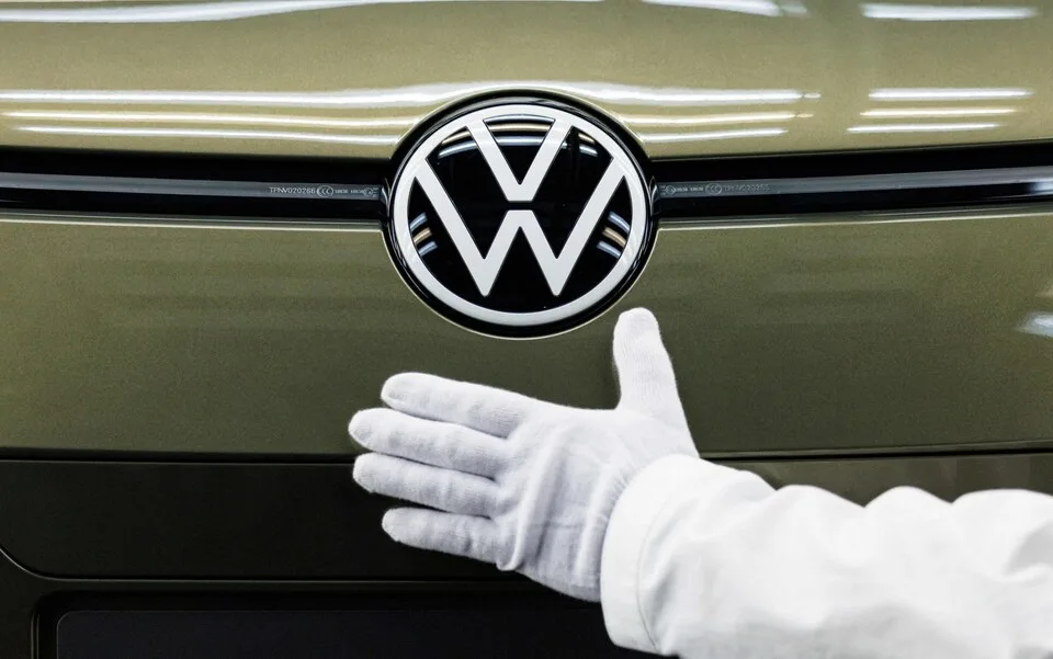 EUA barram produtos da China e acabam atingindo carros de marcas alemãs