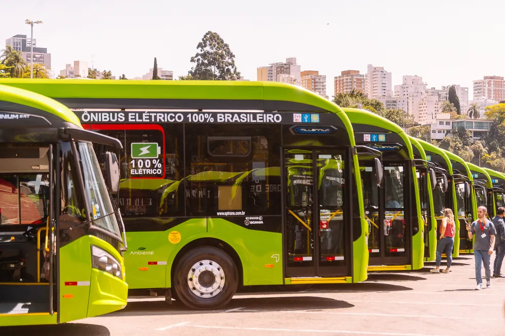 Ônibus elétrico de São Paulo emperra após impasse entre prefeitura e concessionária de energia
